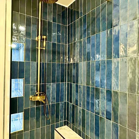 Апартаменты Serenity Place Серри
